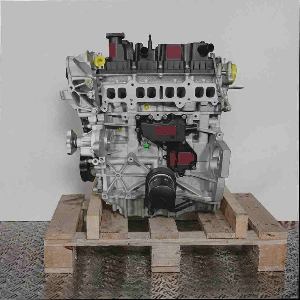 Motor BNMA auf Holzpalette vor weißem Hintergrund. Der Motor, mit schwarzen Komponenten und gelben Akzenten, ist vertikal ausgerichtet und vollständig sichtbar. Unten rechts ist ein Ölfilter zu sehen.